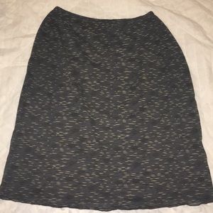 Cute and versatile skirt!